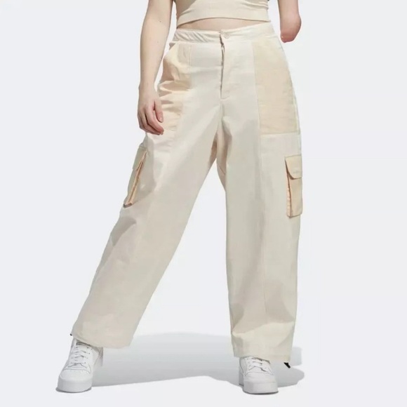 adidas Pants - ADIDAS Women’s Adventure Cargo Pants with Adjustable Drawstring Ankle Size 10